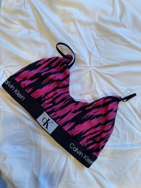Calvin Klein Hot Pink & Black Light Support Bra